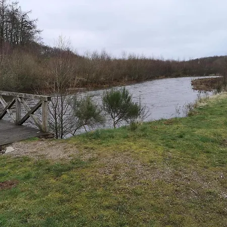 12 Person In Ansager-by Traum